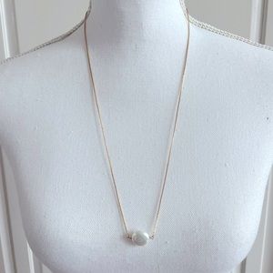 Floating Mother of Pearl/Gold Adjustable Necklace NWOT